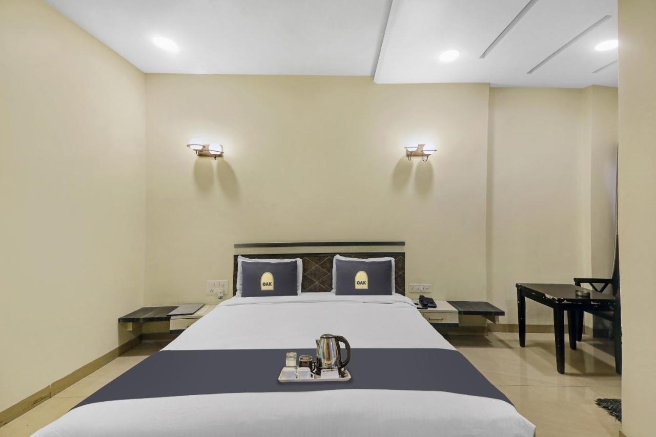 Townhouse Oak Hotel The Sudesh Rāipur Exterior foto